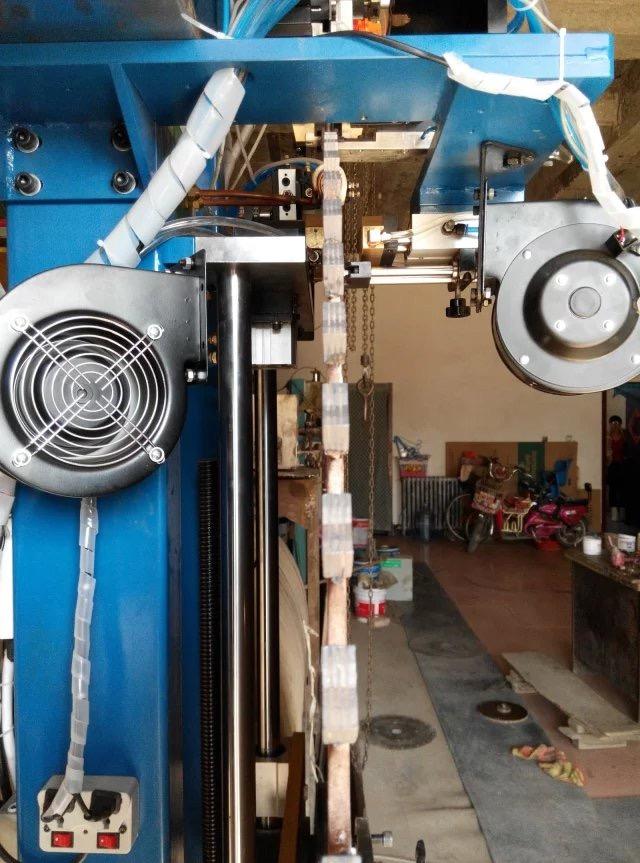 Brazing center automatic feeding solder, brushing flux,rotate saw blade welding machine