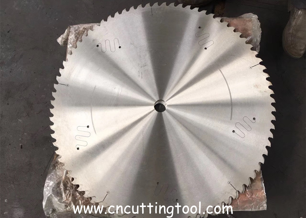 Aluminum cut Tungsten carbide tipped saw blank and steel cores