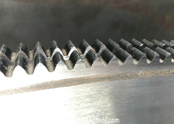 EFFEMAX 45Mn2V Hot Saw Blade 45-56HRC Tooth Hardness Hollow Ground Side Face For Hot Rolled H Beam Cutting