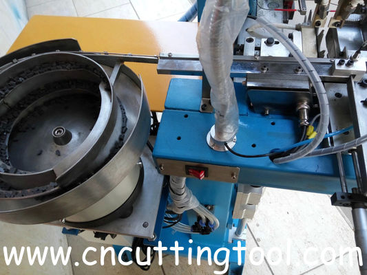 Automatic segments grinding and sharpening machine for diamond saw blade