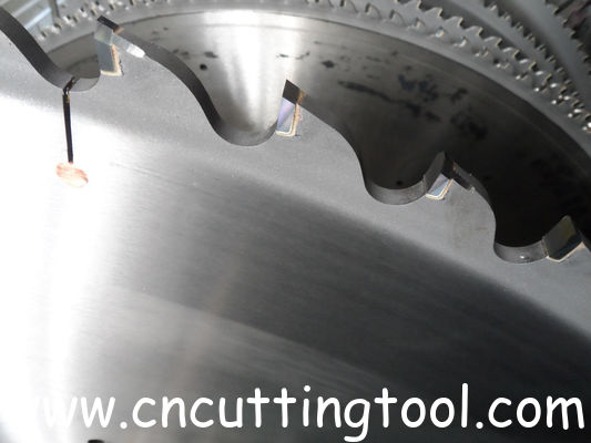 Carbide Tipped Circular Saw Blade for Precise Metal Cutting 140 Teeth