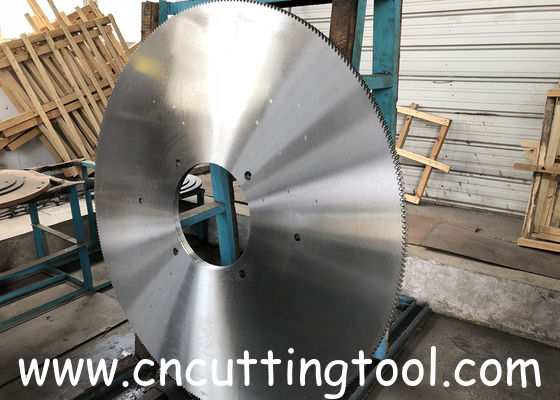 Perfectly balanced levelled and tensioned structural steel hot cut circular saw blade