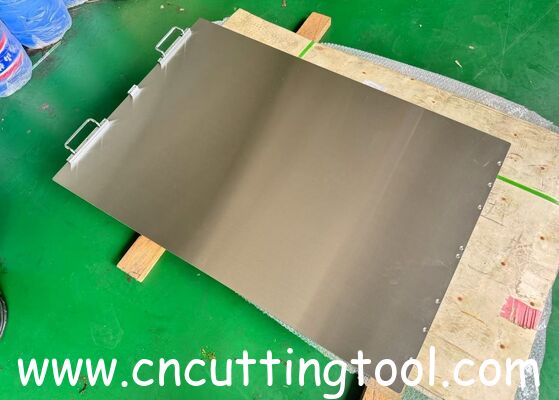 Cutting and compensating plate for flatbed die cutting machine