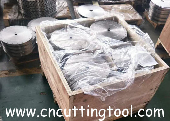 Sandwich slient saw blank for reducing noise in stone cutting