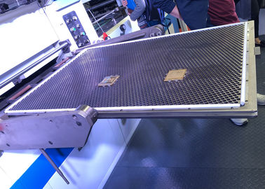 Honeycomb chase plate for die cutting and foil stamping machine