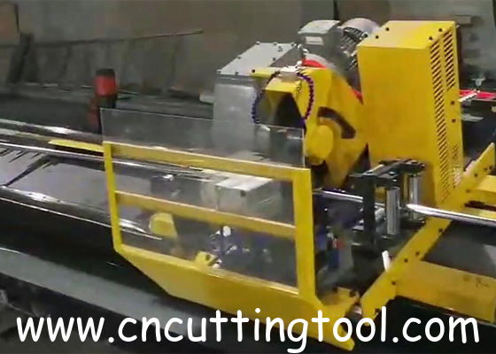 HSS/TCT auto high speed flying cold saw with servo motor control
