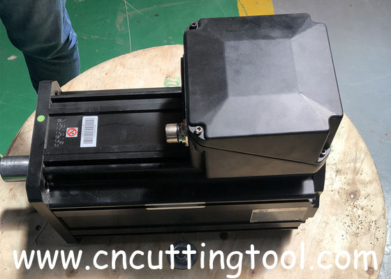 High speed flying cold saw for smooth cut of high frequency welding tube