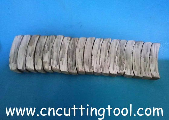 Automatic segments grinding and sharpening machine for diamond saw blade