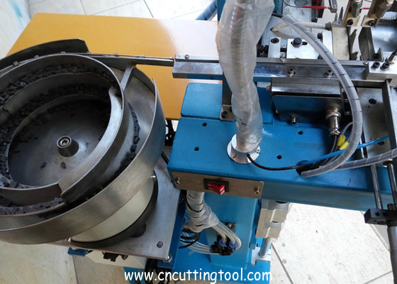 Automatic control arc grinder for diamond segments of diamond saw blades