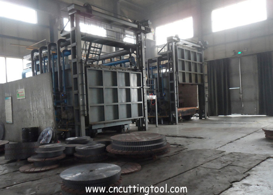 Automatic temperature control large circular saw blade tempering furnace