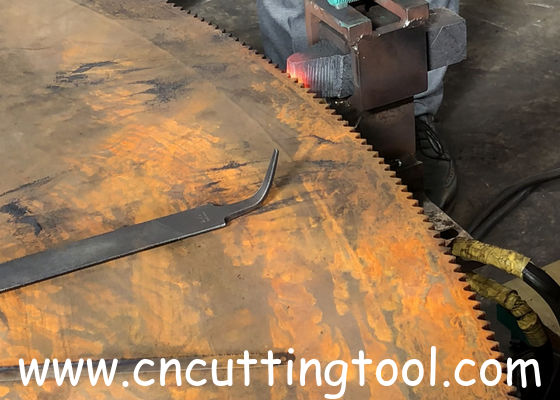 Electrode saw blade tooth hardening machine for hot saw blade