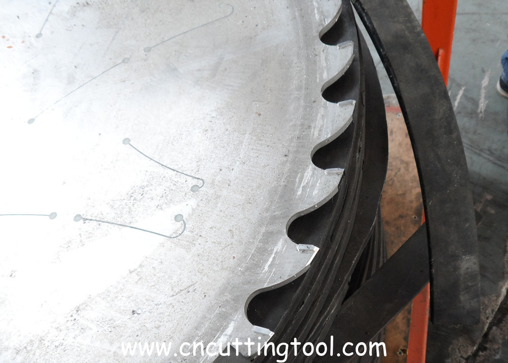 Tungsten Carbide-Tipped Cold Saw Blade for Aluminum Round Bar Cutting