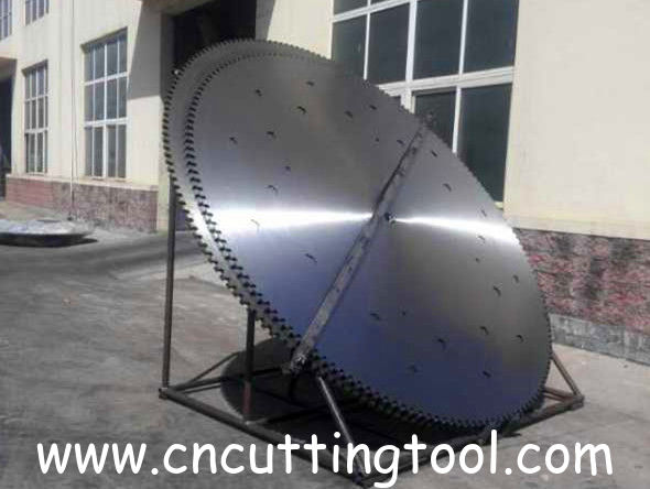 Sandstone cutting diameter 2982 mm material 75Cr1 diamond saw blank and steel core