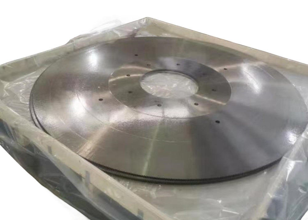 EFFEMAX 45Mn2V Hot Saw Blade 45-56HRC Tooth Hardness Hollow Ground Side Face For Hot Rolled H Beam Cutting